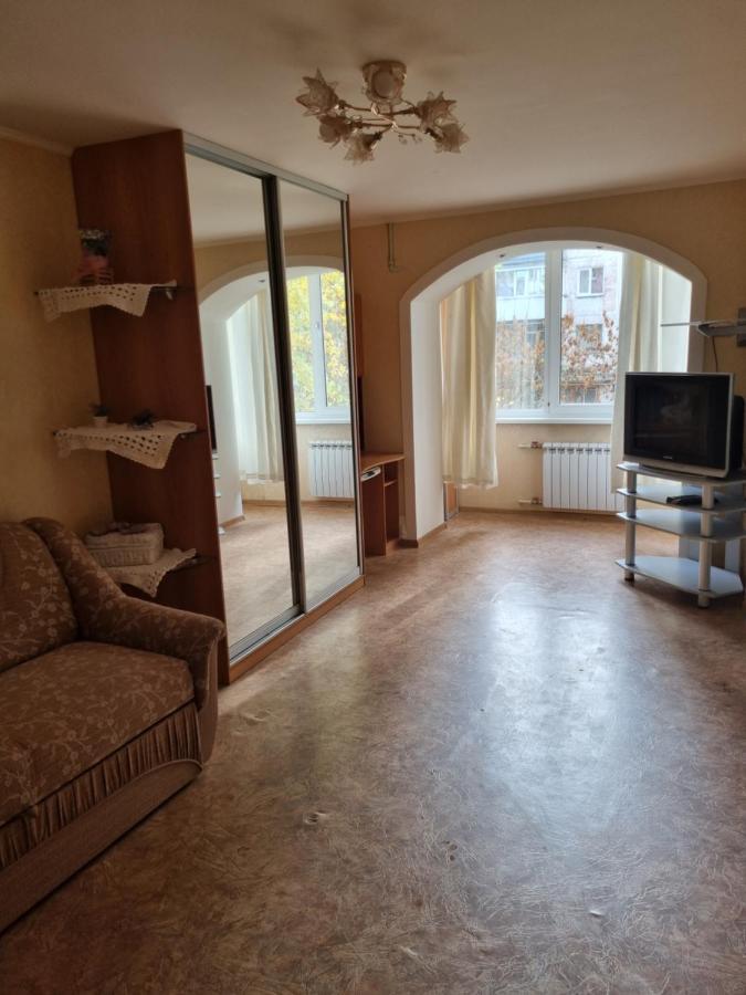 Ferienwohnung 1Комнатная Квартира С Ноткой Прованса Krementschuk Exterior foto
